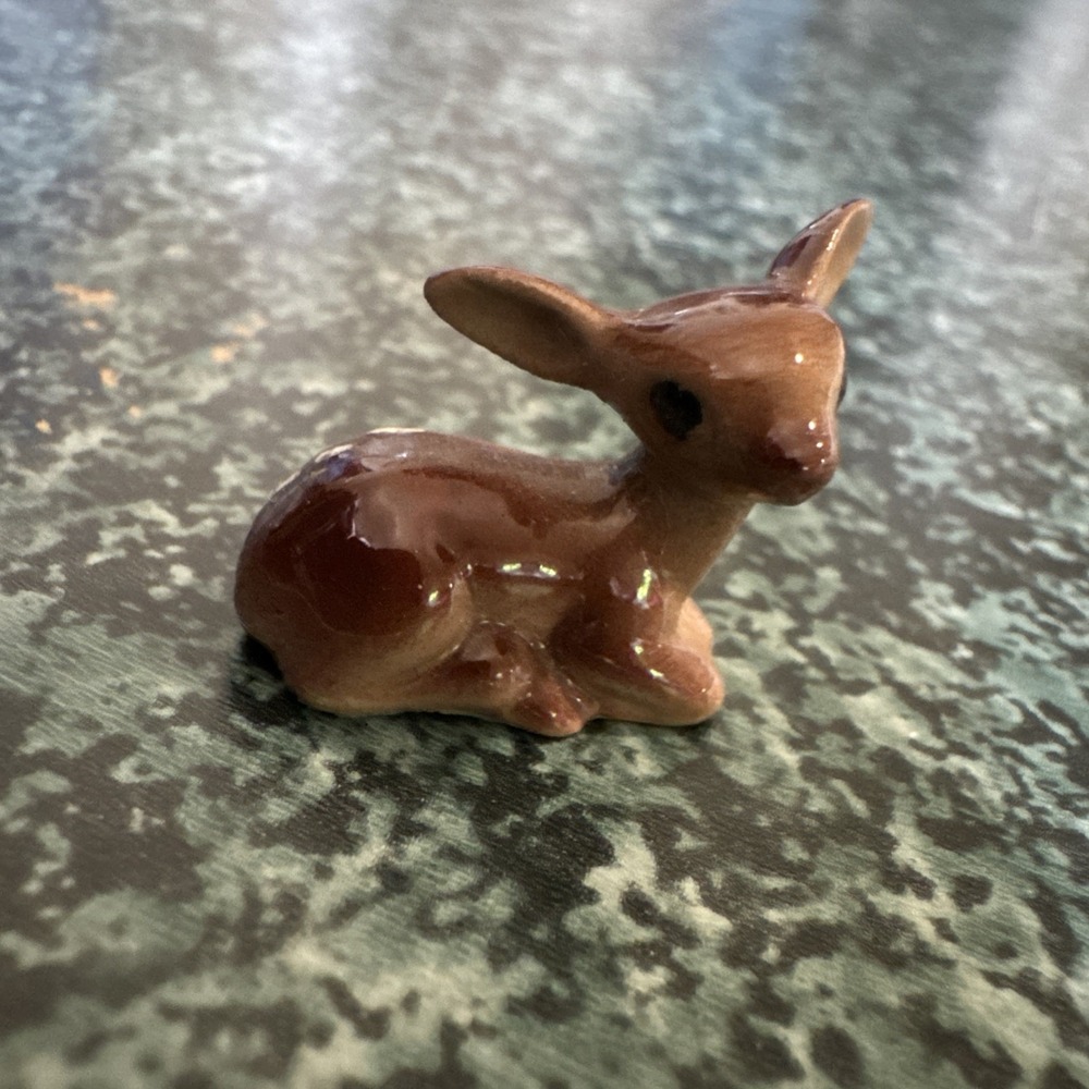 Vintage HAGEN RENAKER Lying Fawn Baby Deer Ceramic Figurine Figure